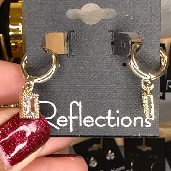 E72. Swarovski Crystal Gold Overlay Hoop Dangle earrings - Picture 5 of 5